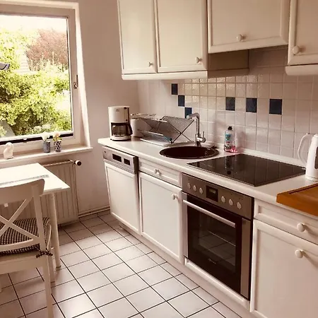 Strandnah 150m * Schiedenhohlweg